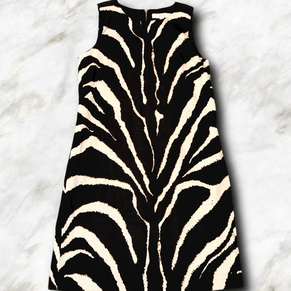 Dress - Picture 1 of 1